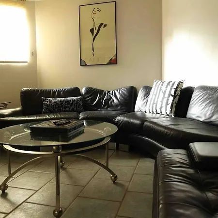 North Shore Hideaway Apartment Chicago