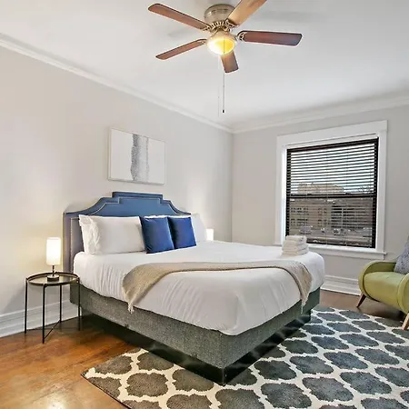 Enchanting 2br Apt With In-unit Laundry - 53rd St 3 * Chicago