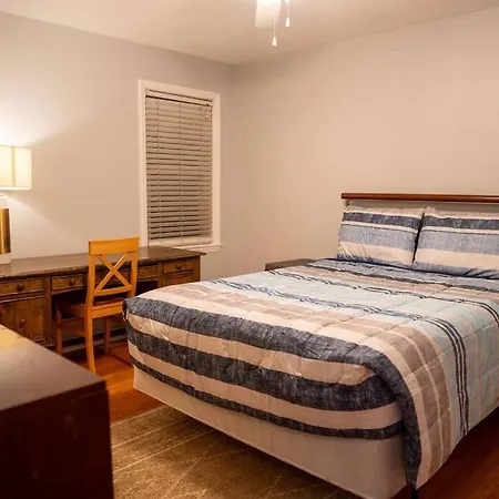 Apartment Living Bliss 3br Gem Near Parks And Dining