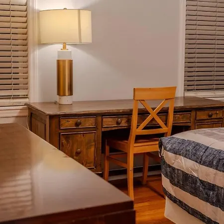 Living Bliss 3br Gem Near Parks And Dining Apartment