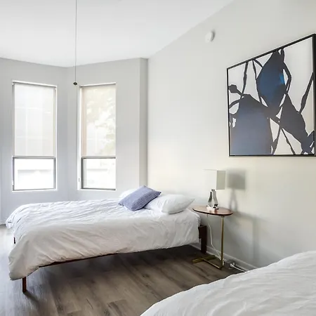 Apartment 858-2n Beautifully Remodeled Flat Downtown