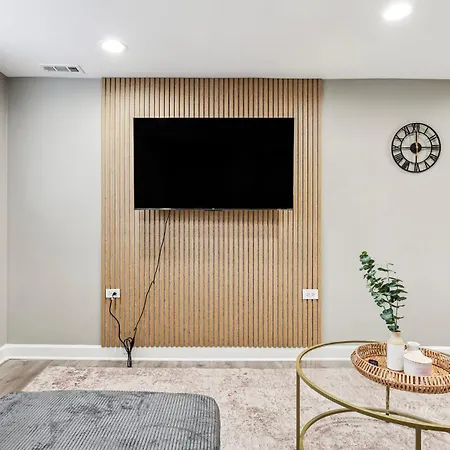 Apartment Brand New Luxury Cozy Garden Unit *