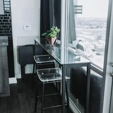 Apartment Stunning Panoramic Views & Free Parking