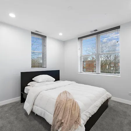 Lavish Near Lake/sox & Downtown Apartment *