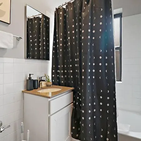 Stylish In - Dorchester 209 Apartment
