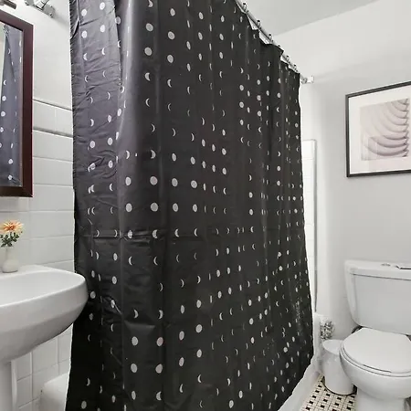 1br Bright And Airy In Hyde Park - Hyde Park 109 And 209 Rep