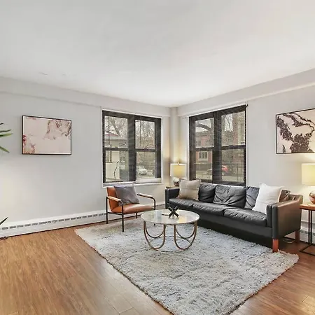 1br Bright And Airy In Hyde Park - Hyde Park 109 And 209 Rep * Chicago