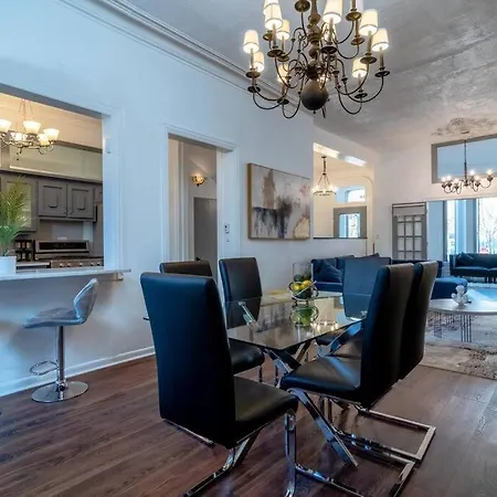 Historical 5 Bedroom That Sleeps 12 Guests With Patio, Fireplace, Grill And Free Parking *