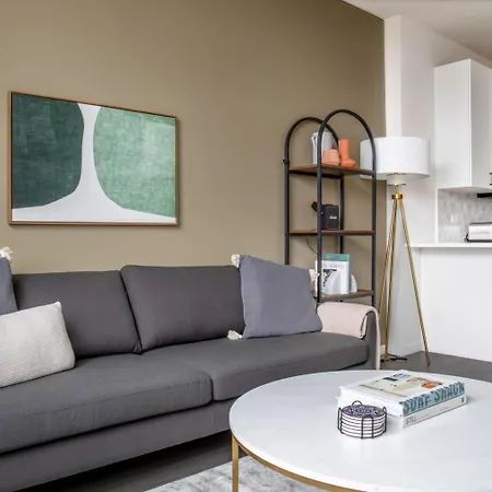 Apartment Logan Square 1br W Pool Lounge Gym Nr L Chi-867 *