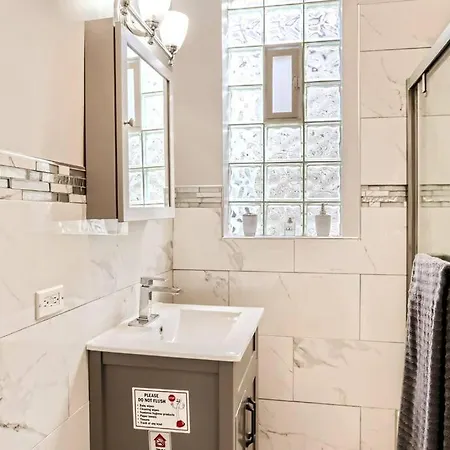 Luxurious Avalon Manor * Chicago