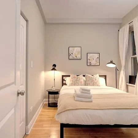 Spacious 3bedroom Family Oasis In Irving Park That Sleeps 8 Guests