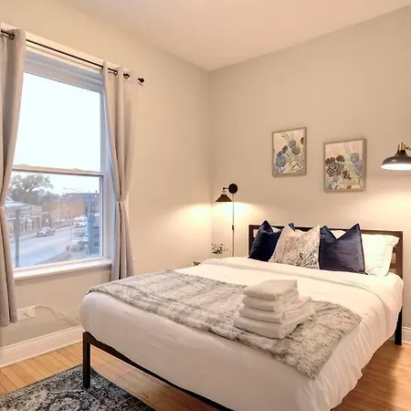 Spacious 3bedroom Family Oasis In Irving Park That Sleeps 8 Guests Apartment *