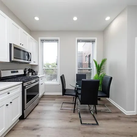 The Secret West Loop Oasis For Up To 4 Guests With 4k Smart Hdtv * Chicago