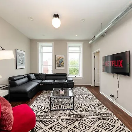 The Secret West Loop Oasis With In-unit Washer And Dryer For Up To 6 Guests