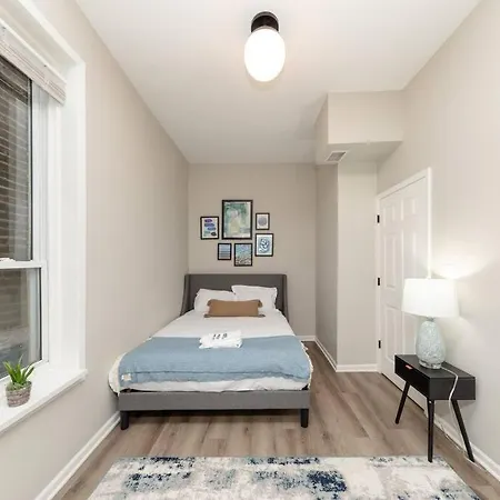 The Secret West Loop Oasis For Up To 4 Guests - 5 Minutes To United Center! Apartment Chicago