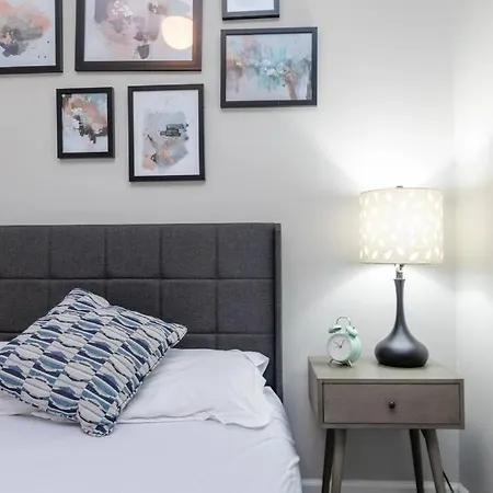 The Secret West Loop Oasis For Up To 4 Guests Apartment *