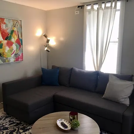 Lakeview 3br Walk To Wrigley, Lake, Dining & Train Chicago