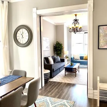 Lakeview 3br Walk To Wrigley, Lake, Dining & Train * Chicago