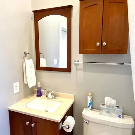 Lakeview 3br Walk To Wrigley, Lake, Dining & Train *