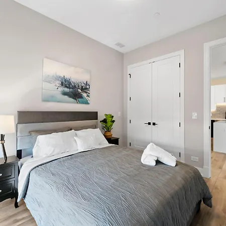Designer 3bed 2bath New Apt W Ample Hangout Space * Chicago