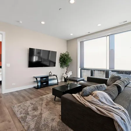 Designer 3bed 2bath New Apt W Ample Hangout Space Apartment