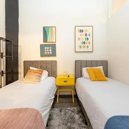 Chic Spacious 3br South Loop Near Mccormick Place, Roosevelt Cta & Shopping Area In Chicago