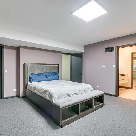 8 Mi To Dtwn Wfh-friendly In Chicago! Chicago