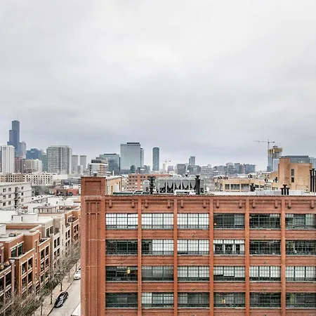 Apartment River West 2br W Gym Firepits Nr L Stop Chi-1025 Chicago