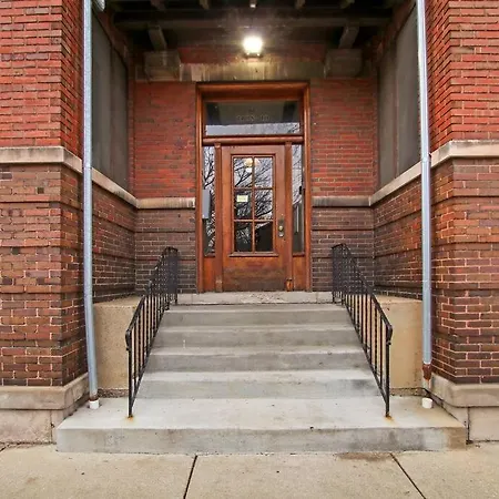 Roomy & Inviting 3br - 53rd St 2e * Chicago