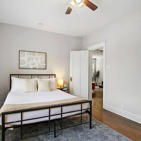 Apartment Roomy & Inviting 3br - 53rd St 2e