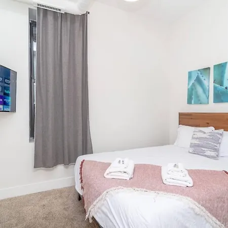 Modern 420 Friendly 3br In State Street Near Mccormick Place, Chinatown And Soldier Field Apartment