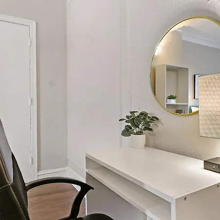 Apartment Prime & Fully Furnished - Windermere 609 *