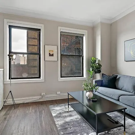 Prime & Fully Furnished - Windermere 609 Apartment