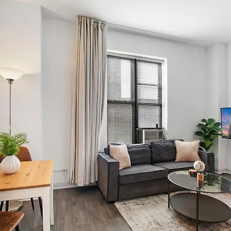Cozy & Comfy In - Del Prado 418 Apartment
