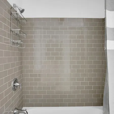 Lakeview 1br W Deck Pool Gym Nr Lincoln Park Chi-714