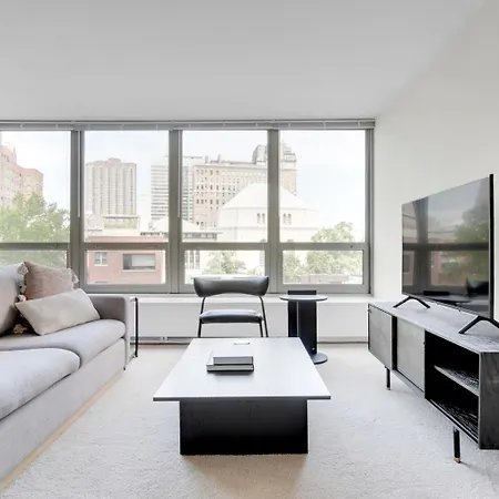 Lakeview 1br W Deck Pool Gym Nr Lincoln Park Chi-714 * Chicago