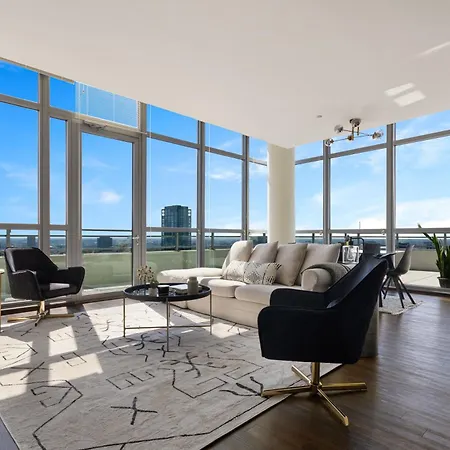 K2 Sky High With Stunning Views In West Loop Apartment *