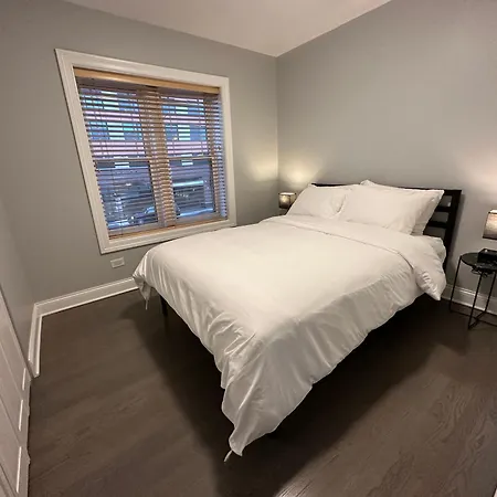 Spacious Wicker Park Hideaway With Parking! Holiday home *