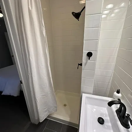 Holiday home Spacious Wicker Park Hideaway With Parking!
