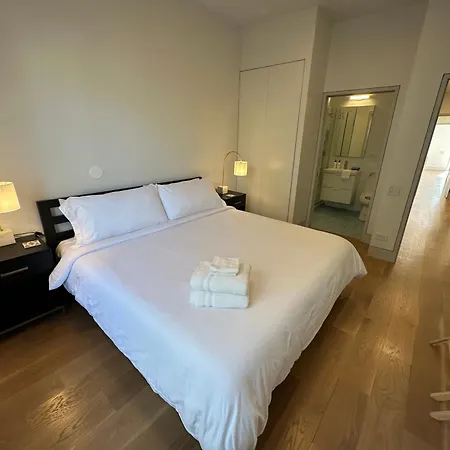 Luxe Urban Retreat Near United Center *