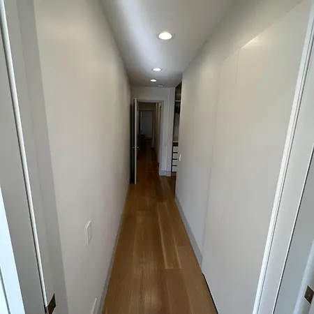 Luxe Urban Retreat Near United Center *