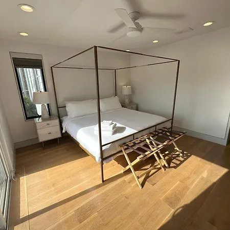 Luxe Urban Retreat Near United Center * Chicago