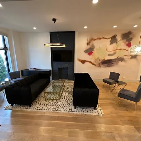 Holiday home Luxe Urban Retreat Near United Center