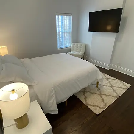 Luxe Lincoln Park Sfh With Private Roof Deck! *
