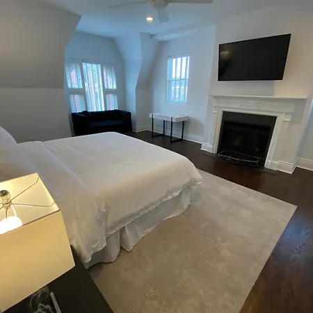Luxe Lincoln Park Sfh With Private Roof Deck! *