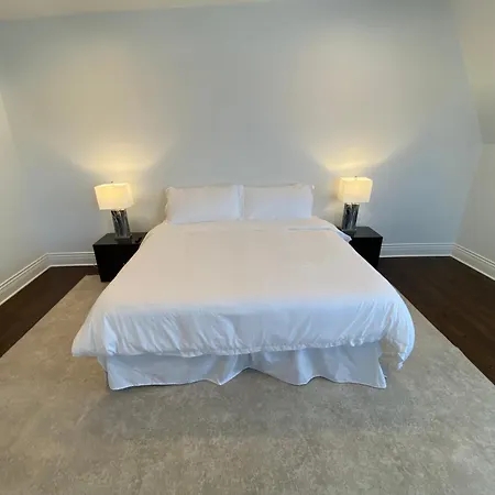 Holiday home Luxe Lincoln Park Sfh With Private Roof Deck!