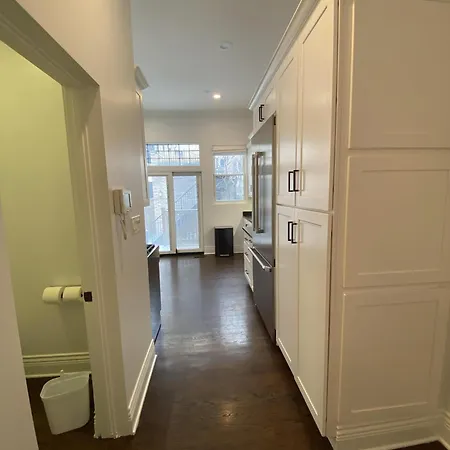 Luxe Lincoln Park Sfh With Private Roof Deck!