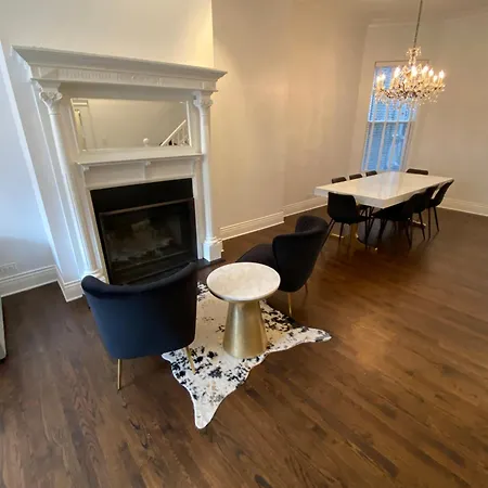 Luxe Lincoln Park Sfh With Private Roof Deck! Holiday home *