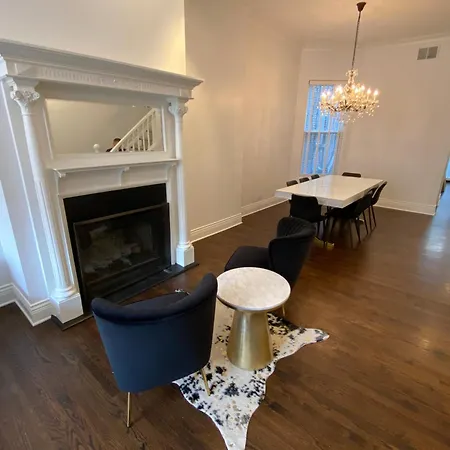 Holiday home Luxe Lincoln Park Sfh With Private Roof Deck! Chicago