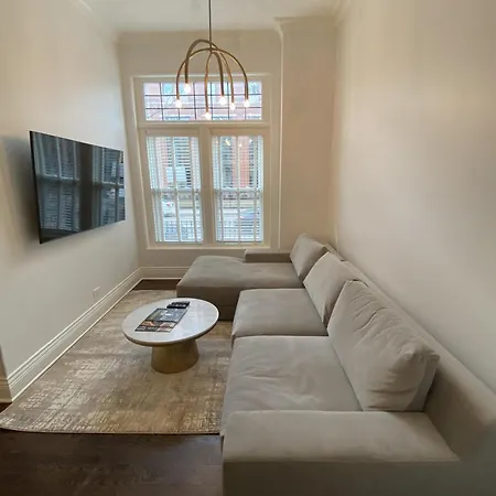 Holiday home Luxe Lincoln Park Sfh With Private Roof Deck! Chicago